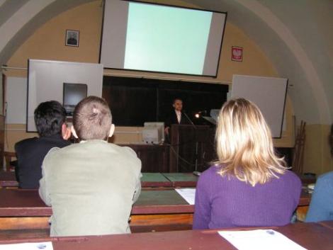 Photo no. 3 (23)
                                                         Sesja naukowa Czarnohora w badaniach młodych przyrodników
                            