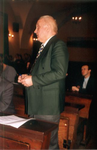 Photo no. 4 (7)
                                                         Zebranie naukowe IGiGP UJ - koncepcja pracy doktorskiej 2003
                            