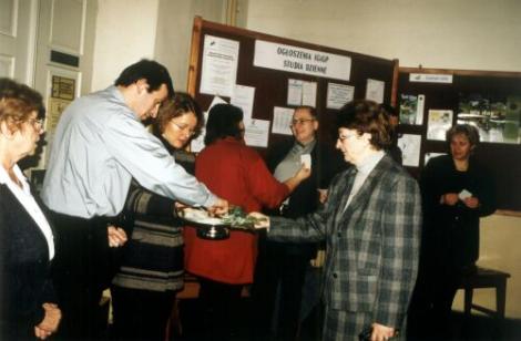 Photo no. 4 (13)
                                                         Opłatek wigilijny pracowników i doktorantów IGiGP UJ 2003
                            