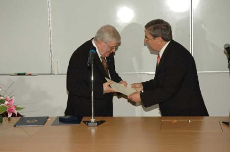 Photo no. 20 (38)
                                                         Uroczysta sesja z okazji jubileuszu Profesora Antoniego Jackowskiego
                            