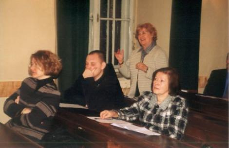 Photo no. 5 (7)
                                                         Zebranie naukowe IGiGP UJ - koncepcja pracy doktorskiej 2003
                            